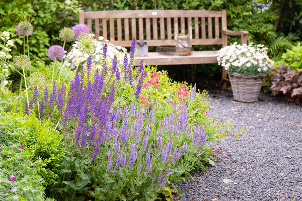 How to Match Your Garden Furniture to Surrounding Flora