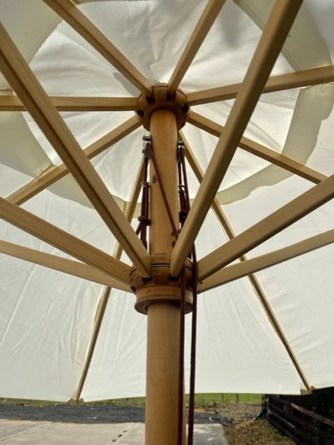 Premium 2.7m Solid Wood Parasol in (Cream)